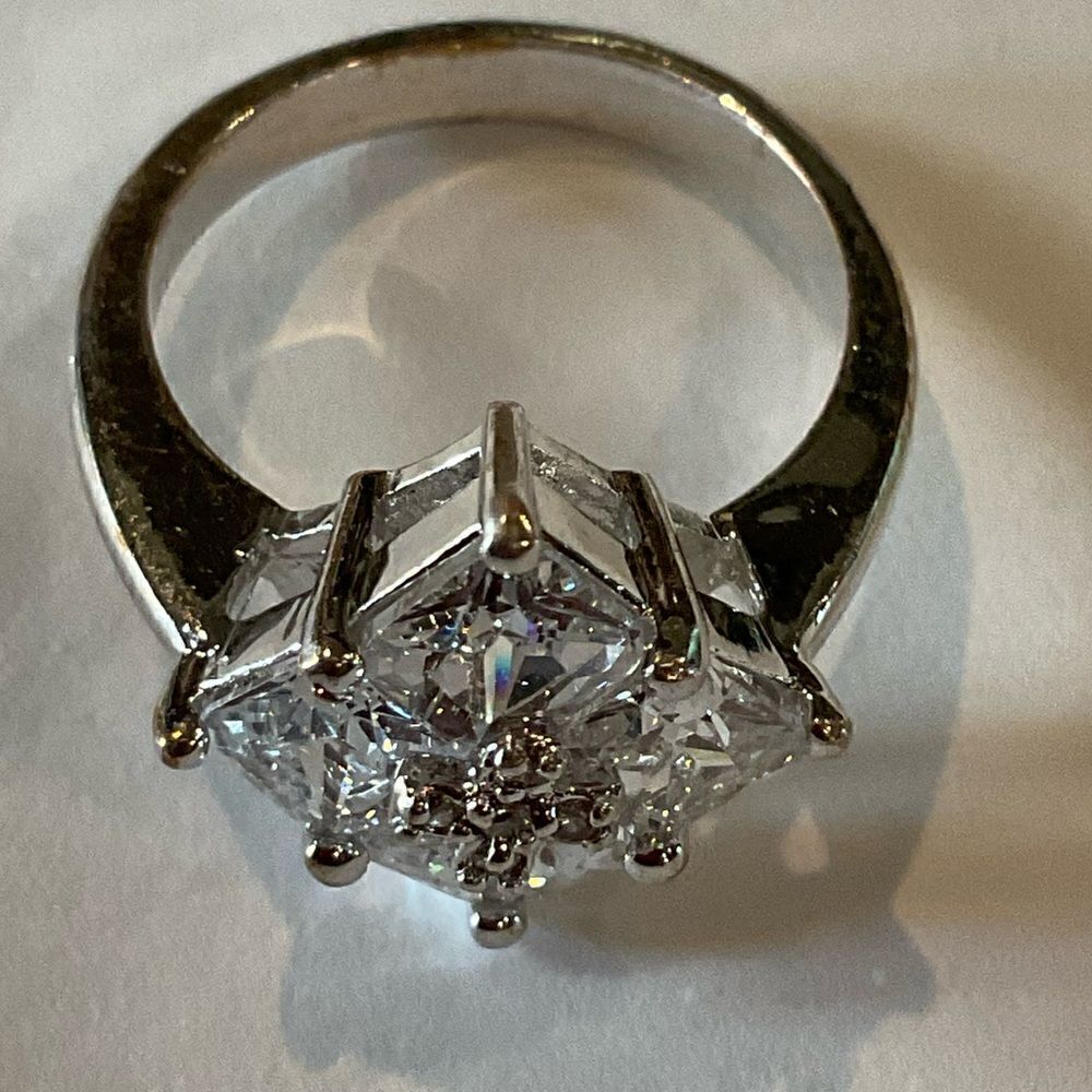 Beautiful CZ Ring   - Picture 3 of 3